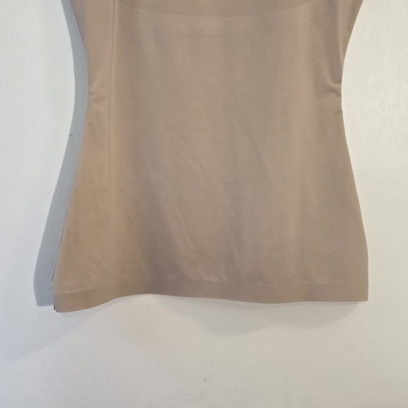 Seamless Cream Shapewear - Picture 5 of 8